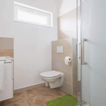 Autonome Apartament *